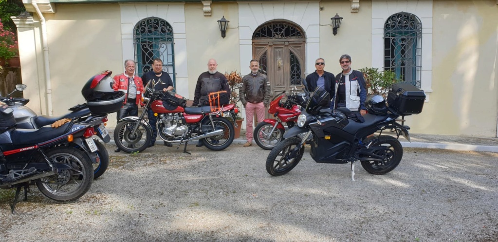 Quedada visita museo coches clasicos Louzag10