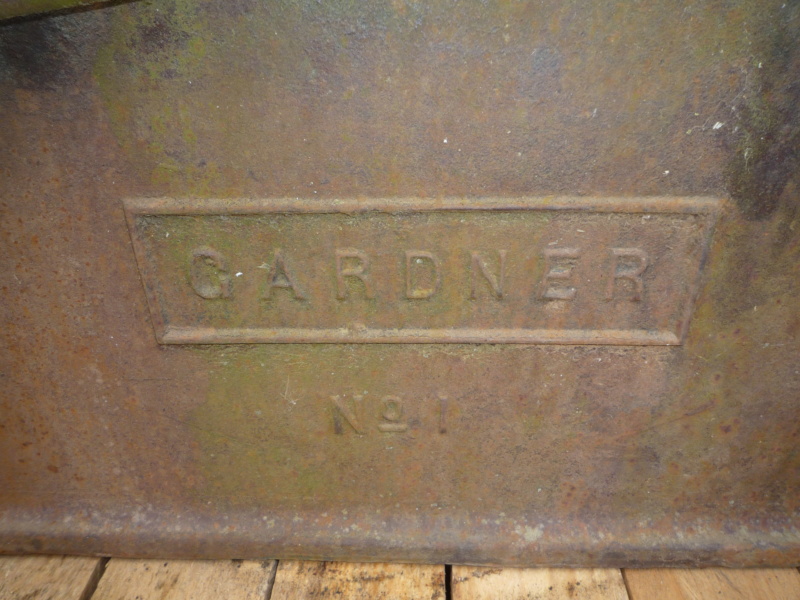Gardner en stock P1050615