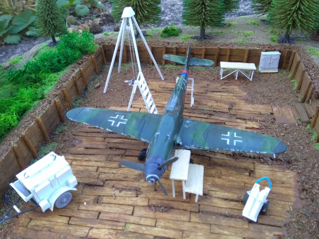 Atelier de campagne Luftwaffe au 1/72 ème Img_1318