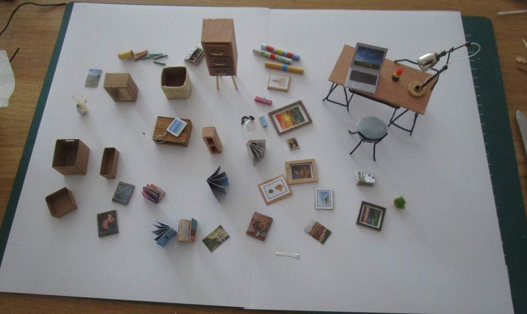Robotime DIY miniature house - Soho room Img_5913