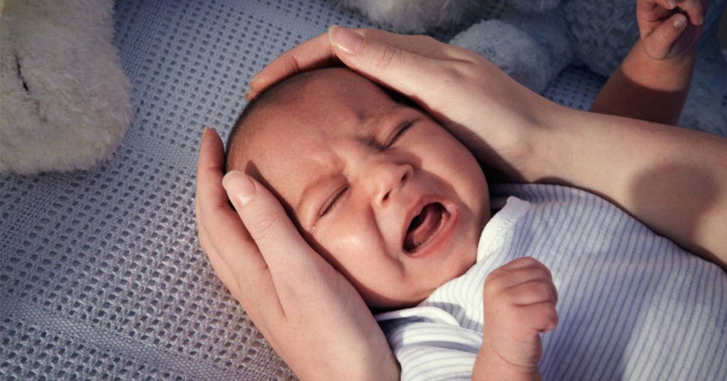 Giải quyết nỗi đau đầu của bố mẹ: Con ngủ ngày thức đêm phải làm sao? 20191210