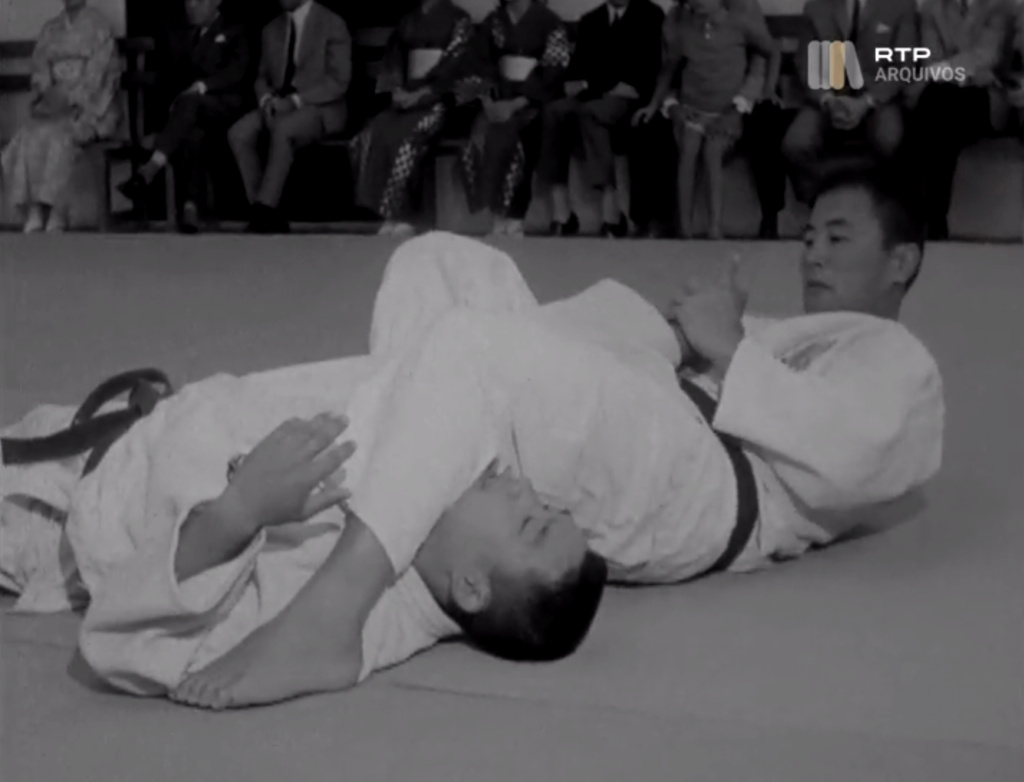 Kobayashi Kyoshi (Kōdōkan 9th dan) instructing a class in Lisbon, 1968 Jcp_kk12