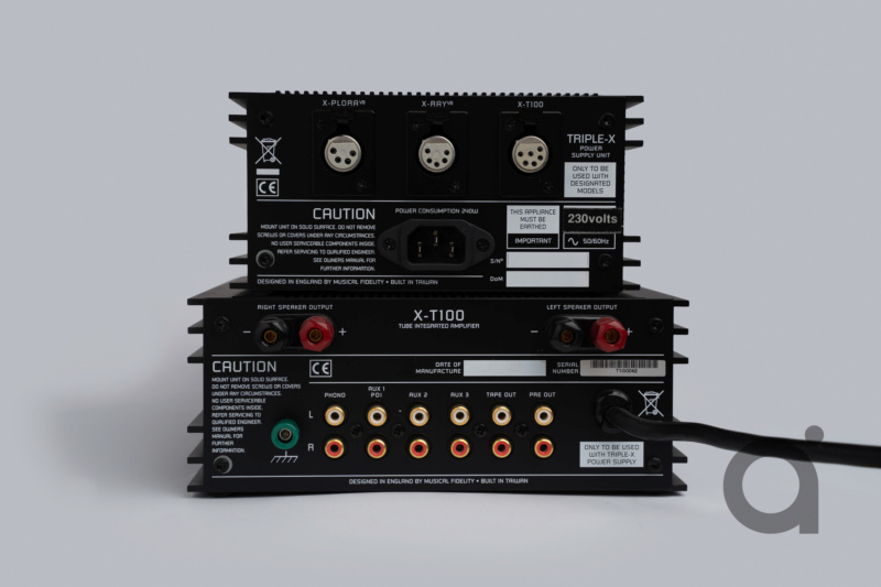 Musical Fidelity X-T100 Hybrid Integrated Amplifier + Triple X Power supply Dsc04211