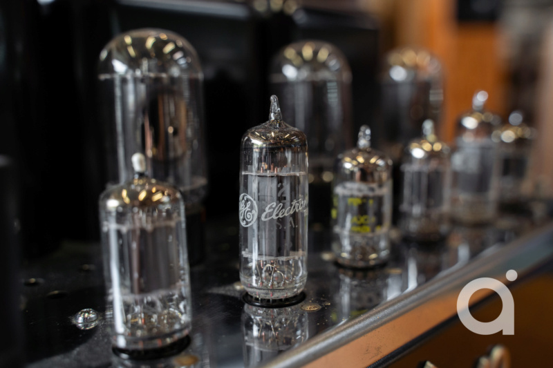 Mcintosh MC240 Vintage Tube Amp Dsc08913