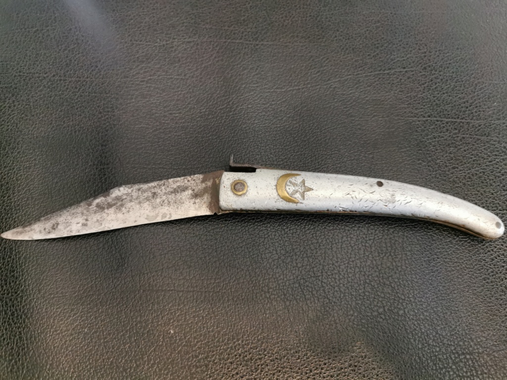 Identification sigle sur couteau pliant ww1  16848212