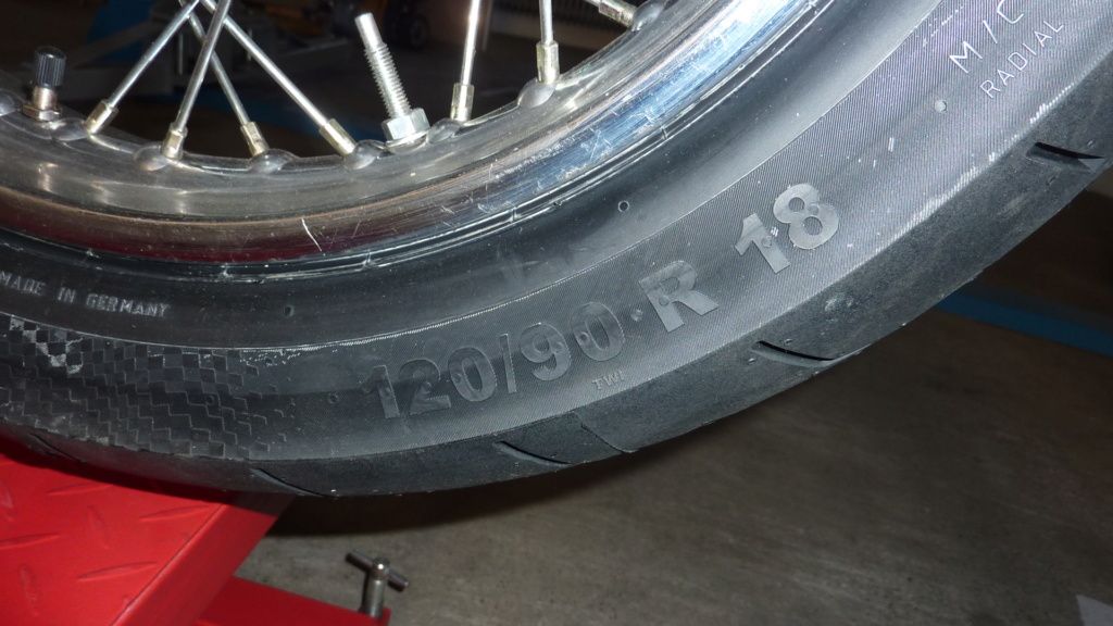 Quelles marques et modèles de pneus  pour un 900 Z1? P1090810