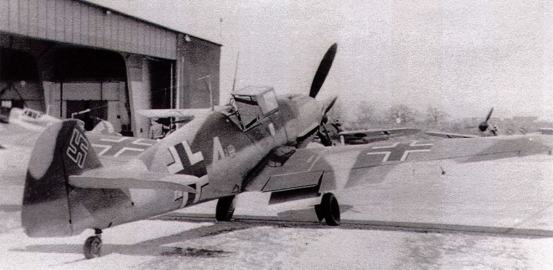 Messerschmitt Bf 109F-4 1/48 [ICM] 1-bf-110