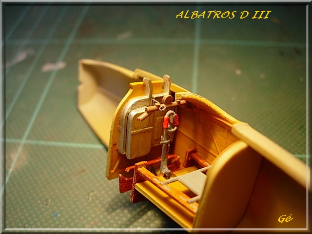 Albatros DIII [Eduard] 1/48 - Page 2 Dscn0482