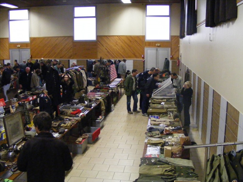 Bourse aux armes et militaria Marne Memmory 44 le 20/02/2011 Dscf7511