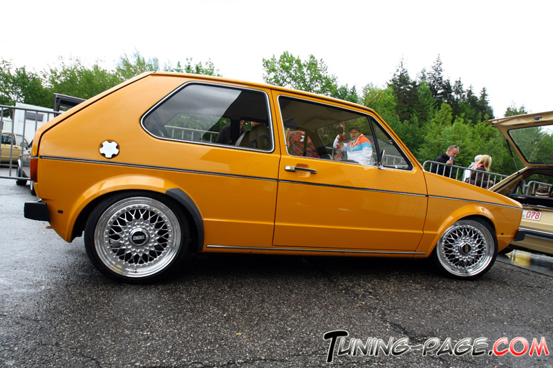 [ VW ] GOLF MK1 - Page 4 Wsee2028