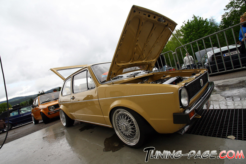 [ VW ] GOLF MK1 - Page 4 Wsee2041
