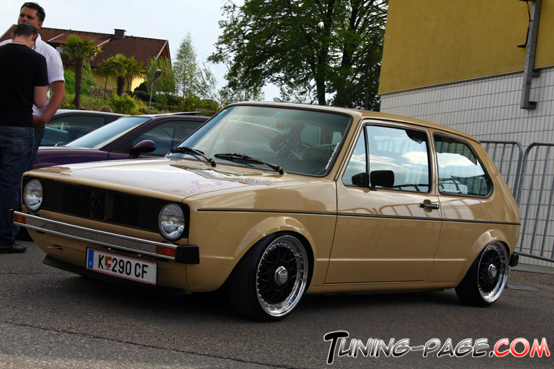 [ VW ] GOLF MK1 - Page 4 Wsee2043