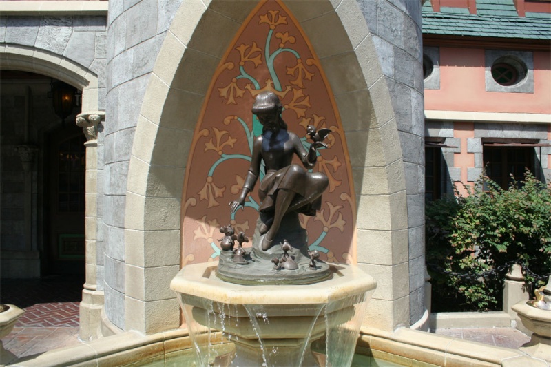 Magic Kingdom - Walt Disney World  - Page 2 4_foun10