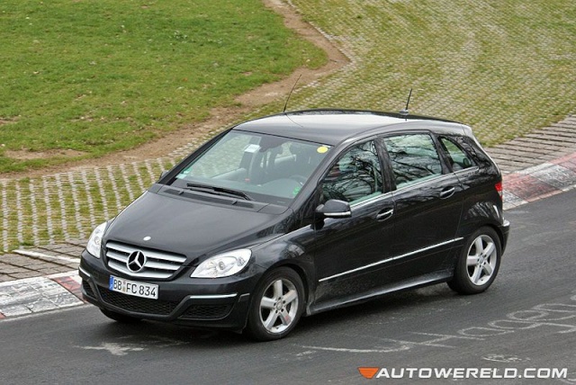 2011 - [Mercedes] Classe B [W246] B3_09410