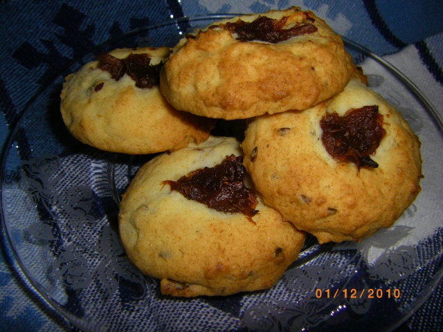 Biscuits aux dattes et noix 02410