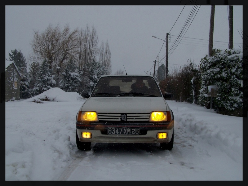 [10e Concours Photos] La GTI et la neige 101_1510