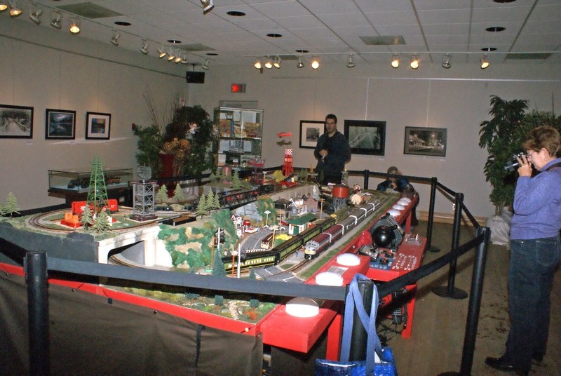 Exposition de petits trains  la galerie d'art de Blainville Trains10