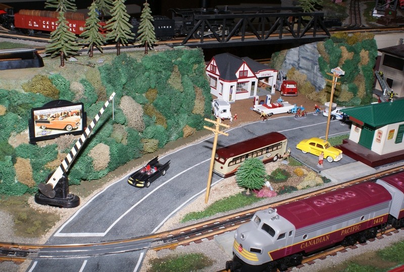 Exposition de petits trains  la galerie d'art de Blainville Trains12