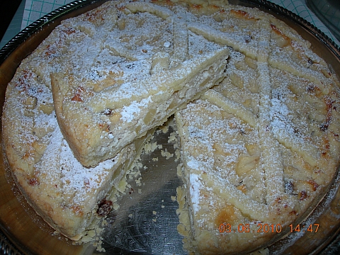 Crostata di Mele e Ricotta - Ricetta fotografata su www.ricettegustose.it Dscn7010