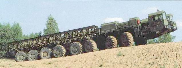 Et hop un camion trial 8 x 8 pour kidulte77 Mzkt7910