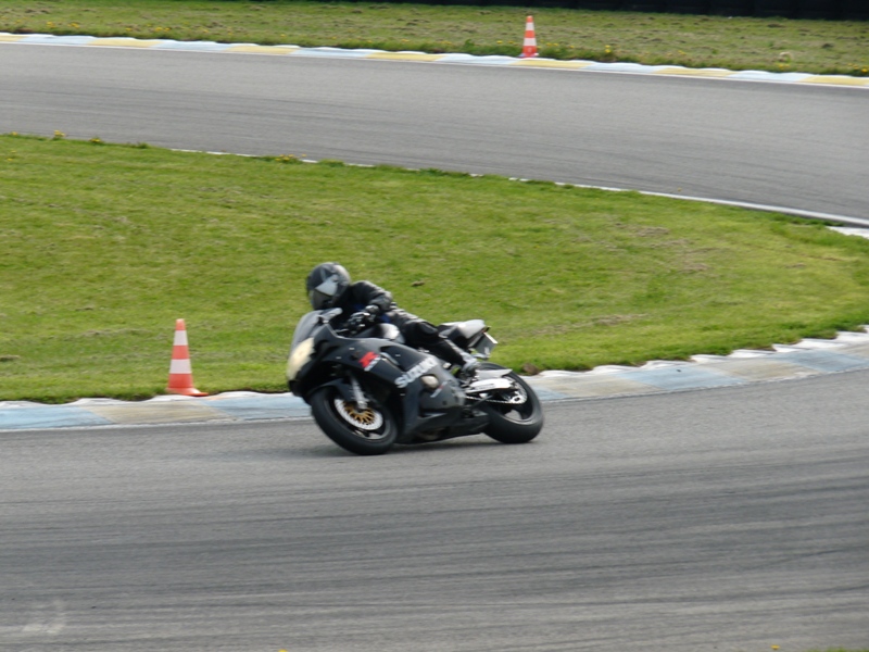 journée piste le 12/04 au circuit de bresse P1000510