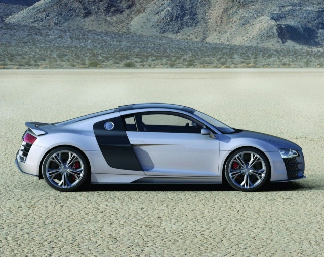 Audi R8 V12 TDI Production Model Development Halted 90801115