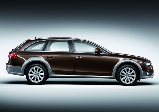 Audi A4 allroad quattro Revealed - Public Debut in Geneva Audi-a12