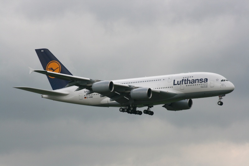 A380 Karlsruhe ( FKB ) 31/05/10 Lh_a3811