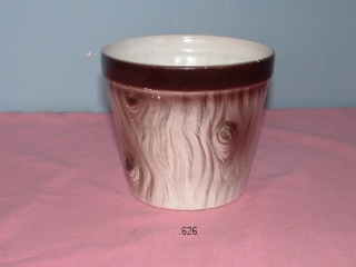 green - 529 planter pot that was painted green! 62610