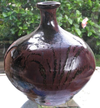 Fabulous potter is John Macassey from Whitianga Coromandel Img_0843