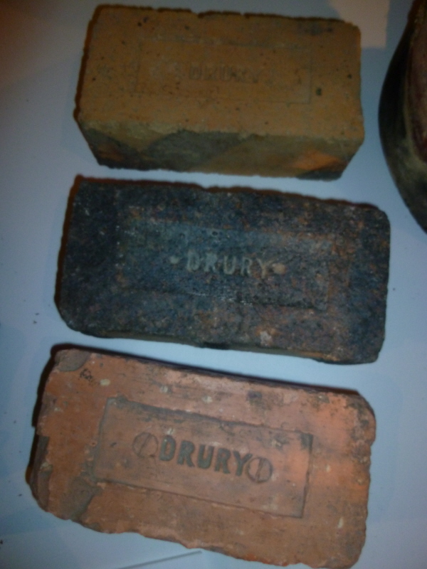 Drury Pottery and Fireclay bricks Papaku10