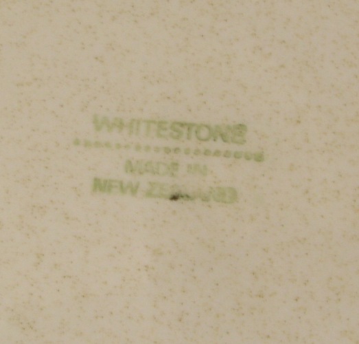 zealand - whitestone d026 Made in New Zealand by Crown Lynn Whites11