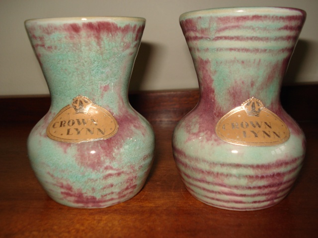 Zana's pair of stickered vases.... Zana_s12