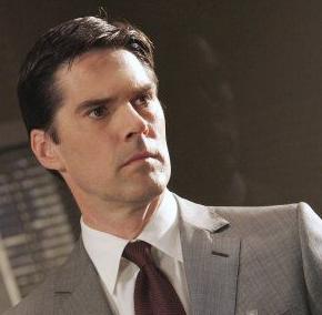 [FICHE] Esprits criminels Hotch11