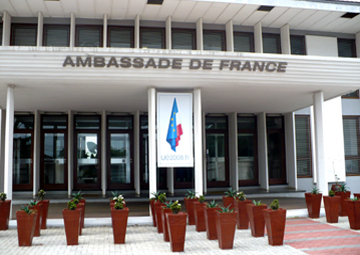 Les Ambassades de France dans le Monde - Page 4 Ambass15
