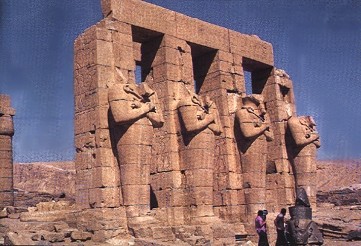 تاريخ مصر القديمة من عصر بداية الاسرات الي الدولة الحديثة واشهر ملوكها 03611