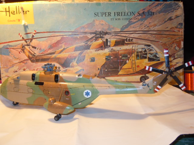 Super Frelon SA 321 et son commando - 1/35 - Heller - Page 6 Dscn0945