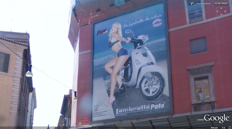 STREET VIEW : une affiche pub sexy sur un mur de Rome Affich10