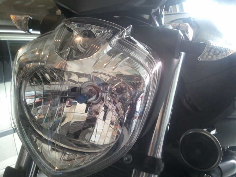 Cherche avis sur ampoules motos Photo037