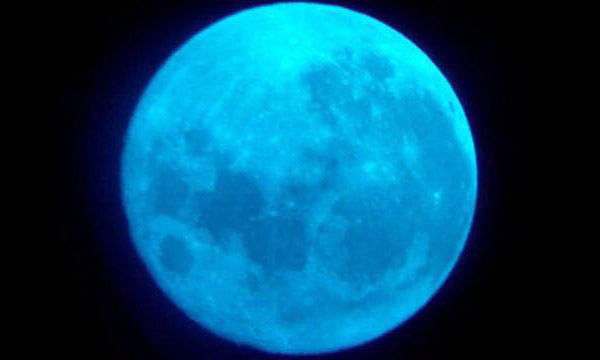 Onde enchantée de la nuit bleue du 6 au 18 mai 2009 Lunebl10