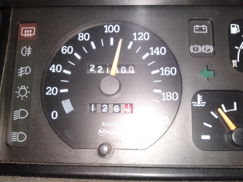 RECORD KILOMéTRIQUE DE VOTRE AUTO !!! - Page 6 08112011