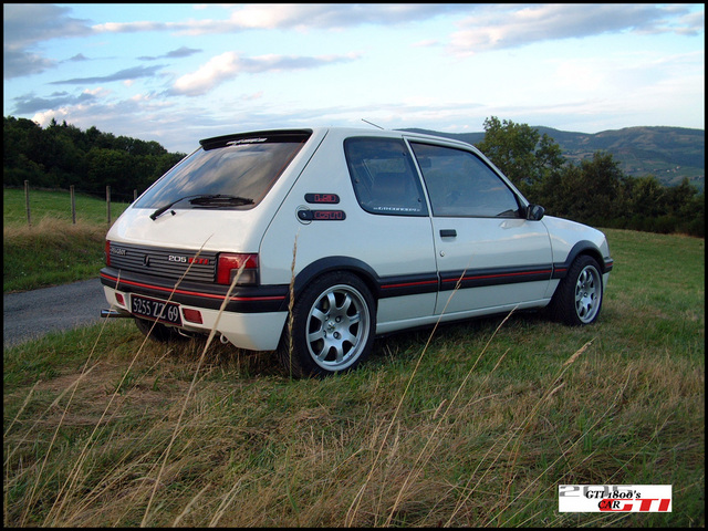 [coyote2809] Peugeot 205 GTI 1.9 blanc [photo bilstein B6, P16] - Page 3 1019