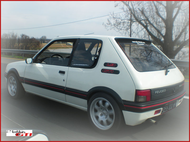 [GTI1800] 205 GTI 1L9 Blanc Meije AM88  Dscn9315