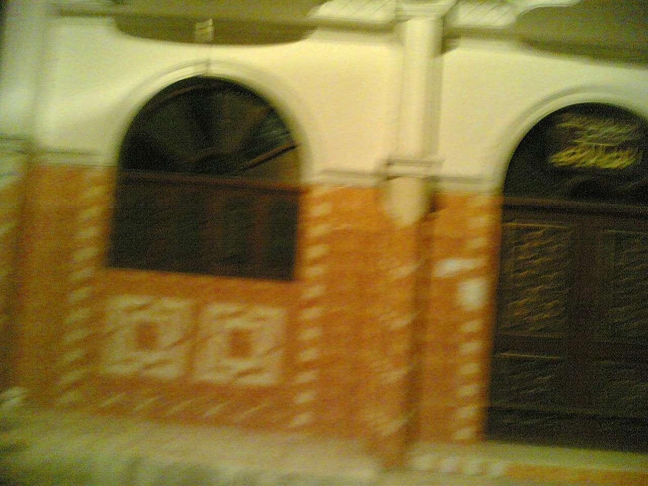 صور لـ مسجد الخلفاء الراشدين بـ الاسكان 03052011