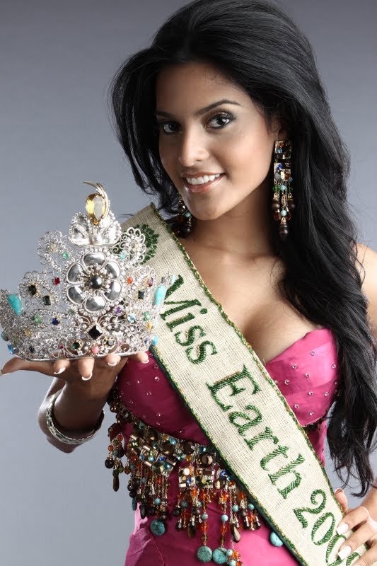 Official thread of Miss EARTH 2009 * Larissa Ramos (Brazil) - Page 3 Ogaaag13