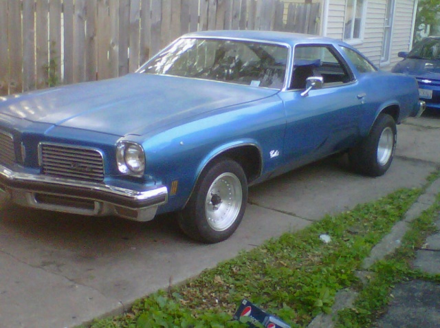 pics of olds with new wheels and new attitude Img00125