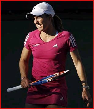 WTA News 2010 - Pagina 5 Henin15