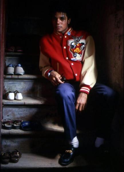 Thriller Era (1982 - 1986) 11v2jr10
