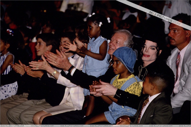 Foto di Michael e i bambini - Pagina 13 Nfcjgh10