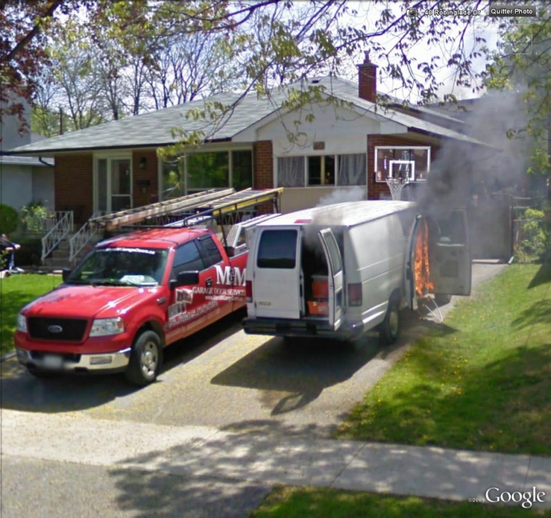 STREET VIEW : véhicule en feu, West Deane park - Canada Feu10